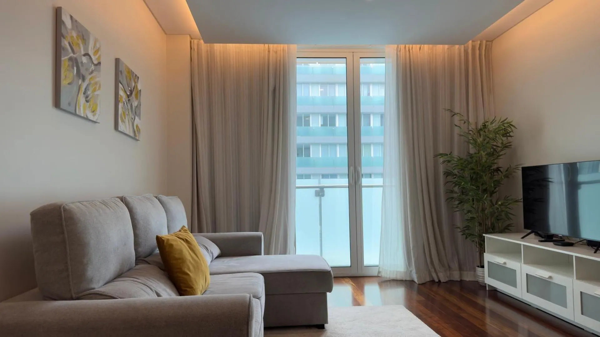 La Vie Center Flat Apartment Funchal   Funchal (Madeira)