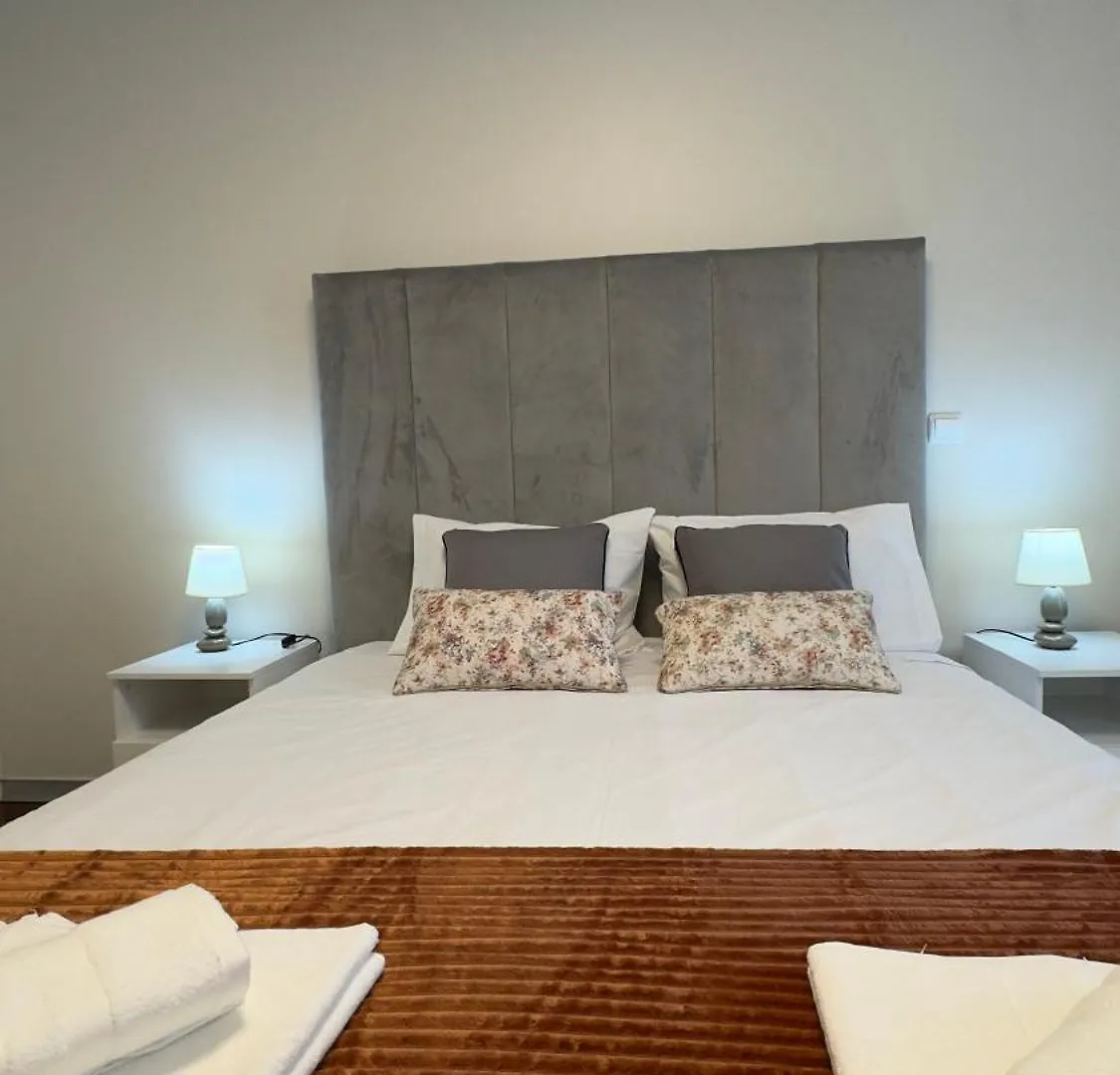 La Vie Center Flat location